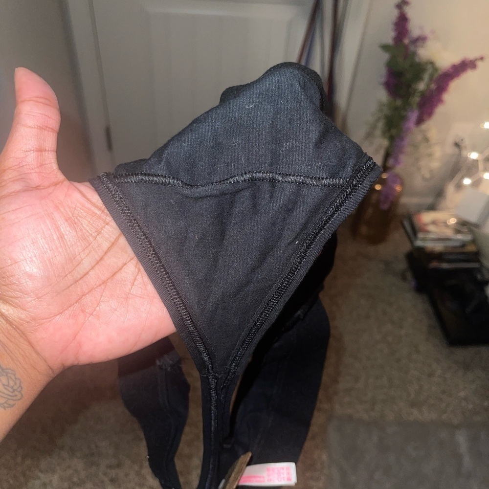 PINK Victoria's Secret Black Logo Band Thong NWT - Picture 8 of 8